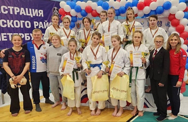 С 4 по 5 мая 2024 года в г. Санкт-Петербург состоялись Всероссийские соревнования по дзюдо «25-й традиционный турнир «Юношеские старты «Кубок Победы» среди юношей и девушек до 15 лет и до 18 лет.